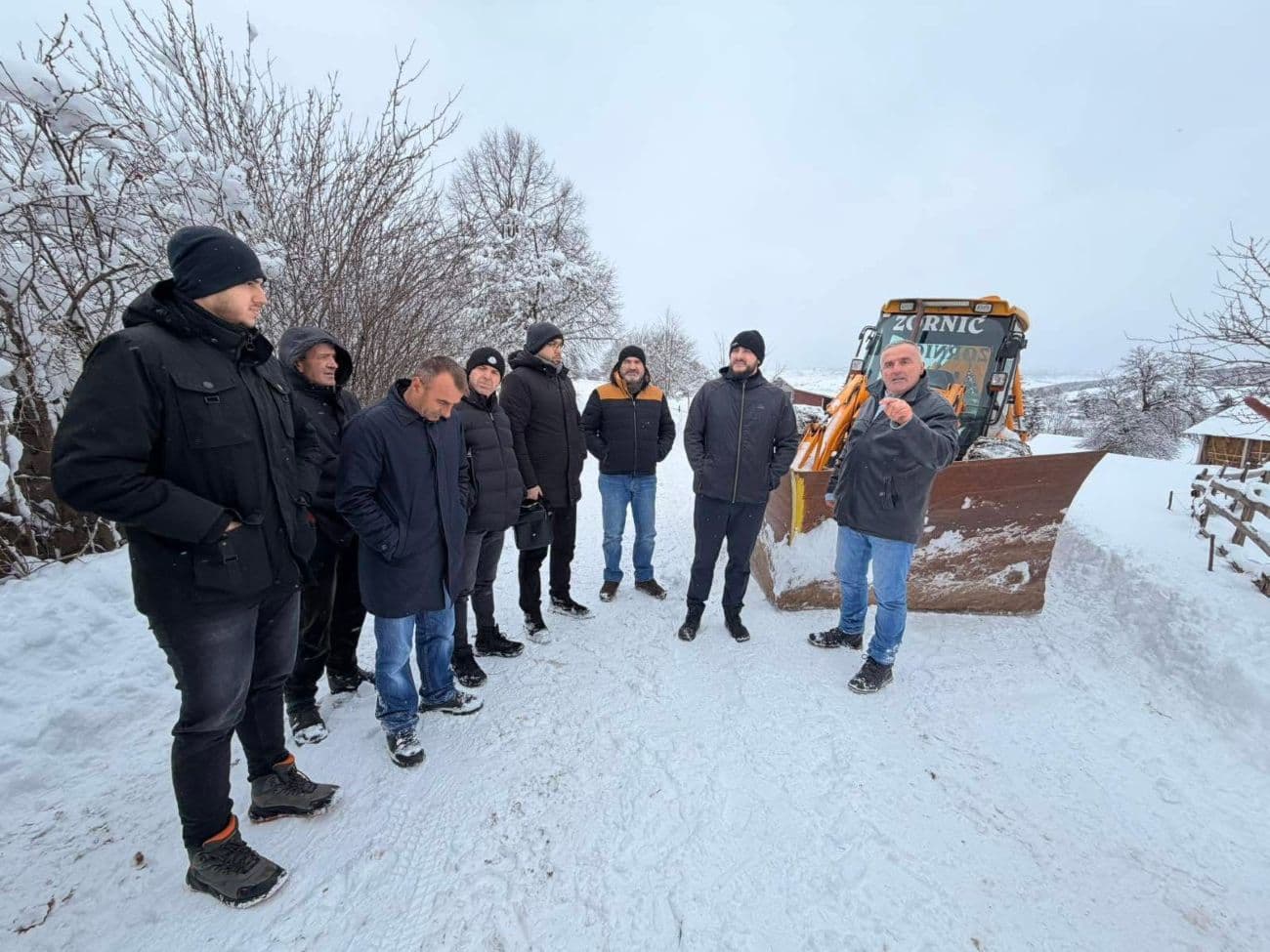 Ministar Zukorlić obišao zavejana sela u opštini Sjenica